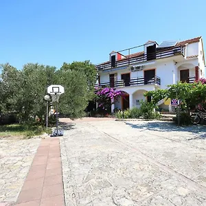 Frühstückspension Bed&Breakfast Drage, Drage